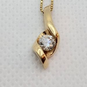 SOLD! DONT PURCHASE Beautiful 1/3 carat diamond necklace